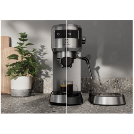 Кавоварка еспресо Electrolux E6EC1-6ST (6903319) Изображение