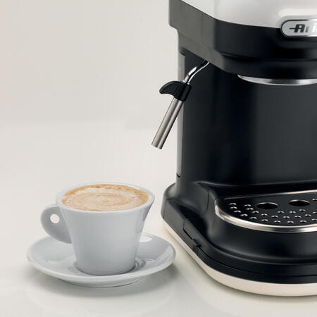 Кавоварка еспресо Ariete 1318 Black/White (6609949) Изображение