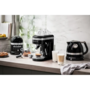 Електрочайник KitchenAid Artisan 5KEK1522EOB Зображення