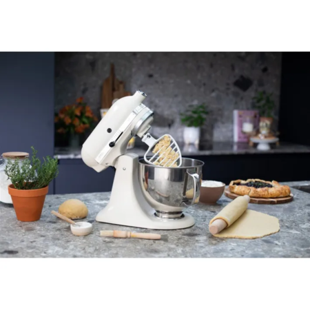 Планетарний міксер KitchenAid Artisan 5KSM175PSEAC з відкидним блоком кремовий Зображення