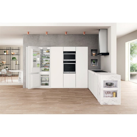 Вбудований холодильник Whirlpool WHC20 T352 Изображение