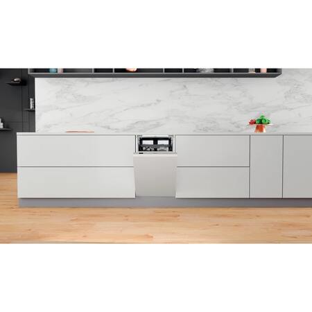 Вбудована посудомийна машина Whirlpool WSIC 3M27 C Изображение
