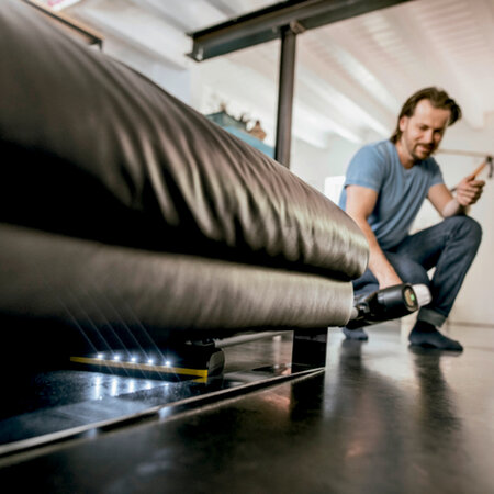 Акумуляторний пилосос Karcher VC 6 Cordless OurFamily (1.198-670.0) Зображення